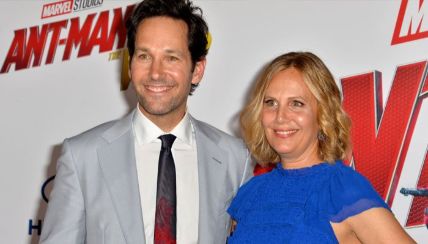 Paul Rudd starred as Mike Hannigan on friends.    